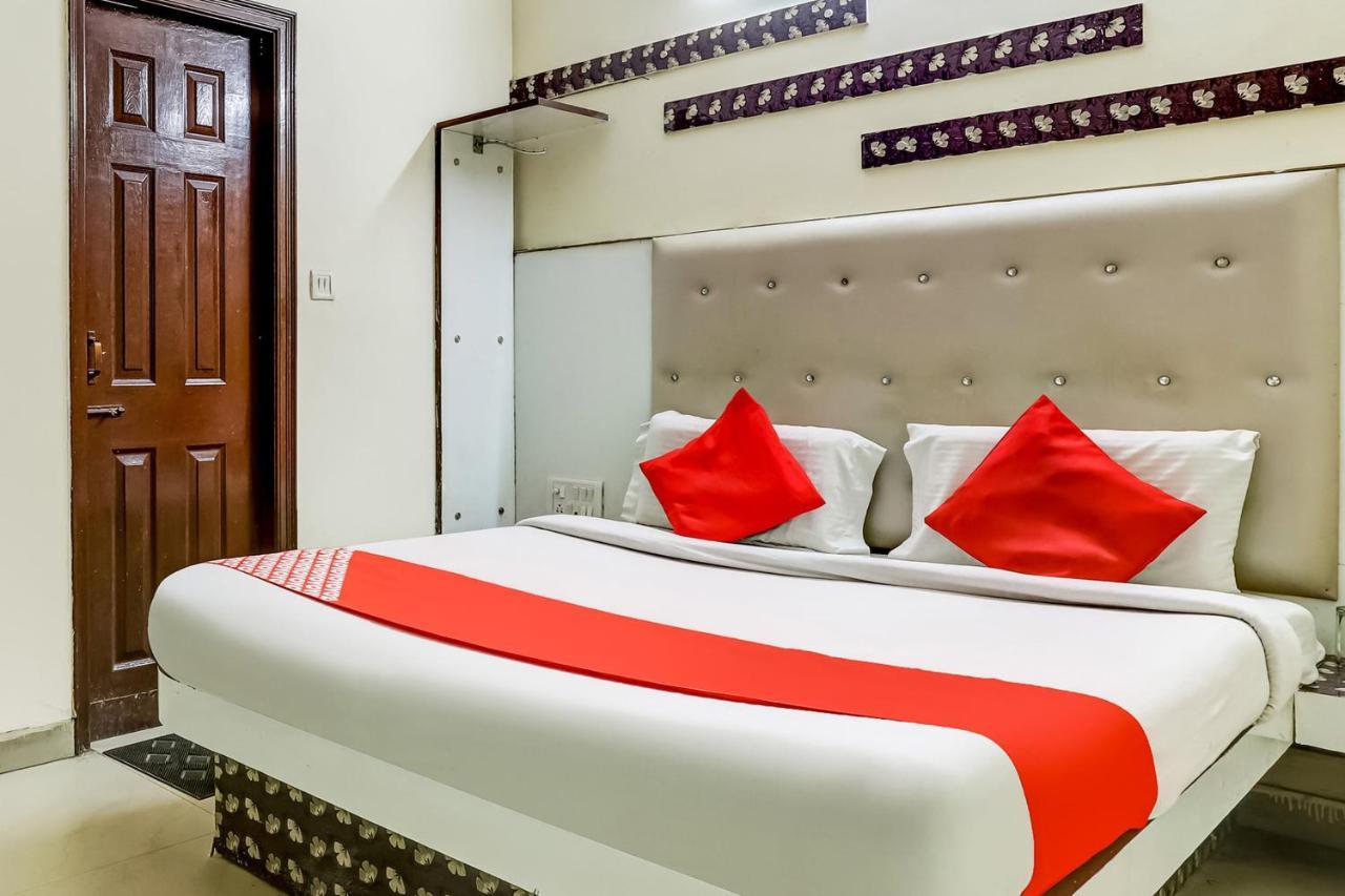 Oyo 75948 Hotel Tushar Continental 新德里 外观 照片