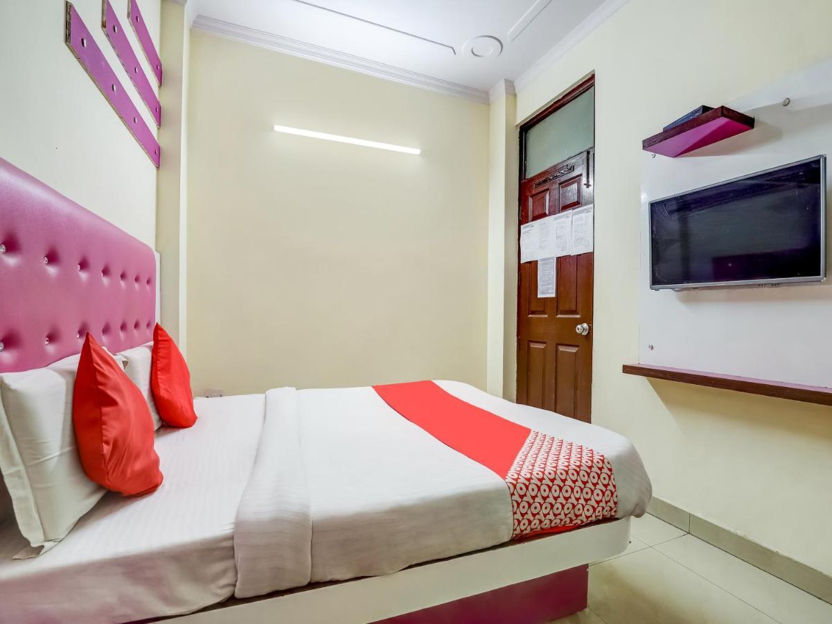 Oyo 75948 Hotel Tushar Continental 新德里 外观 照片