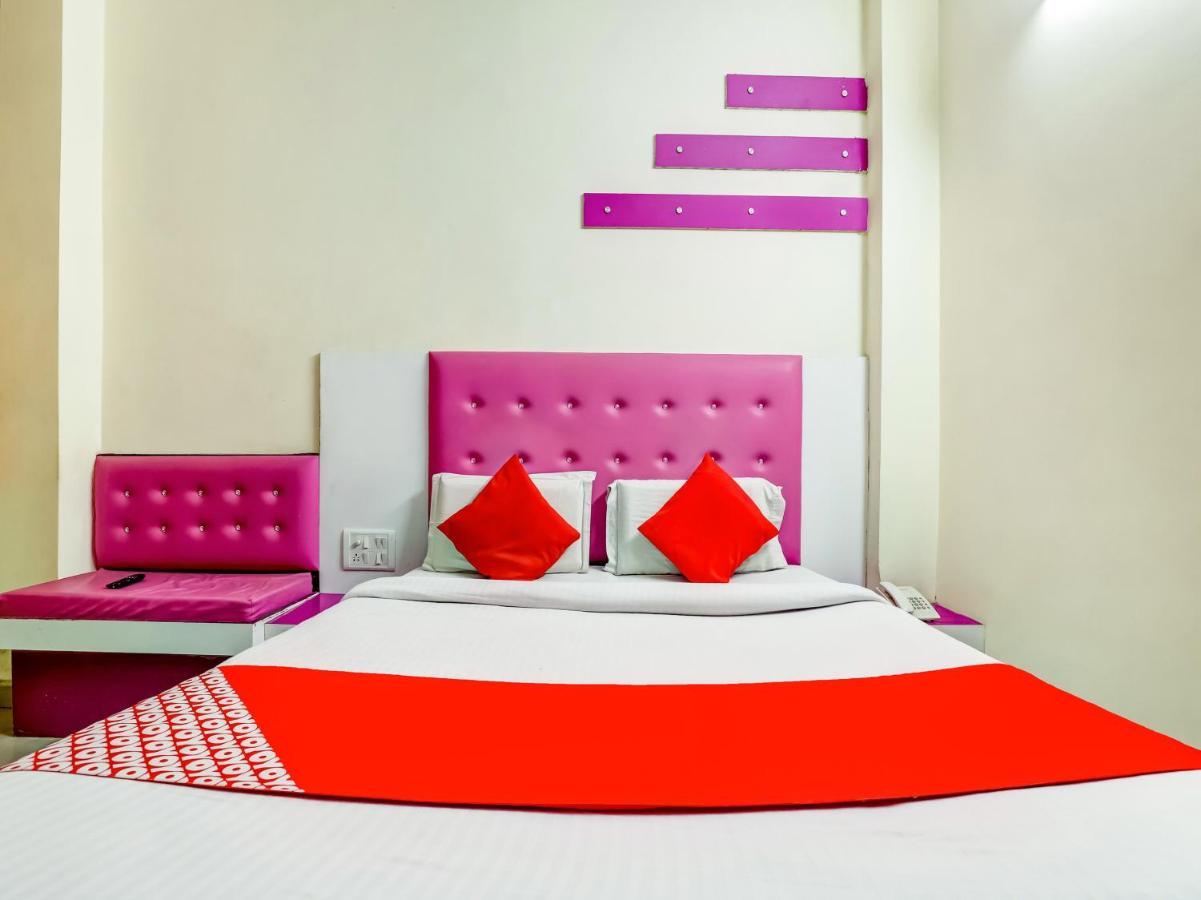 Oyo 75948 Hotel Tushar Continental 新德里 外观 照片