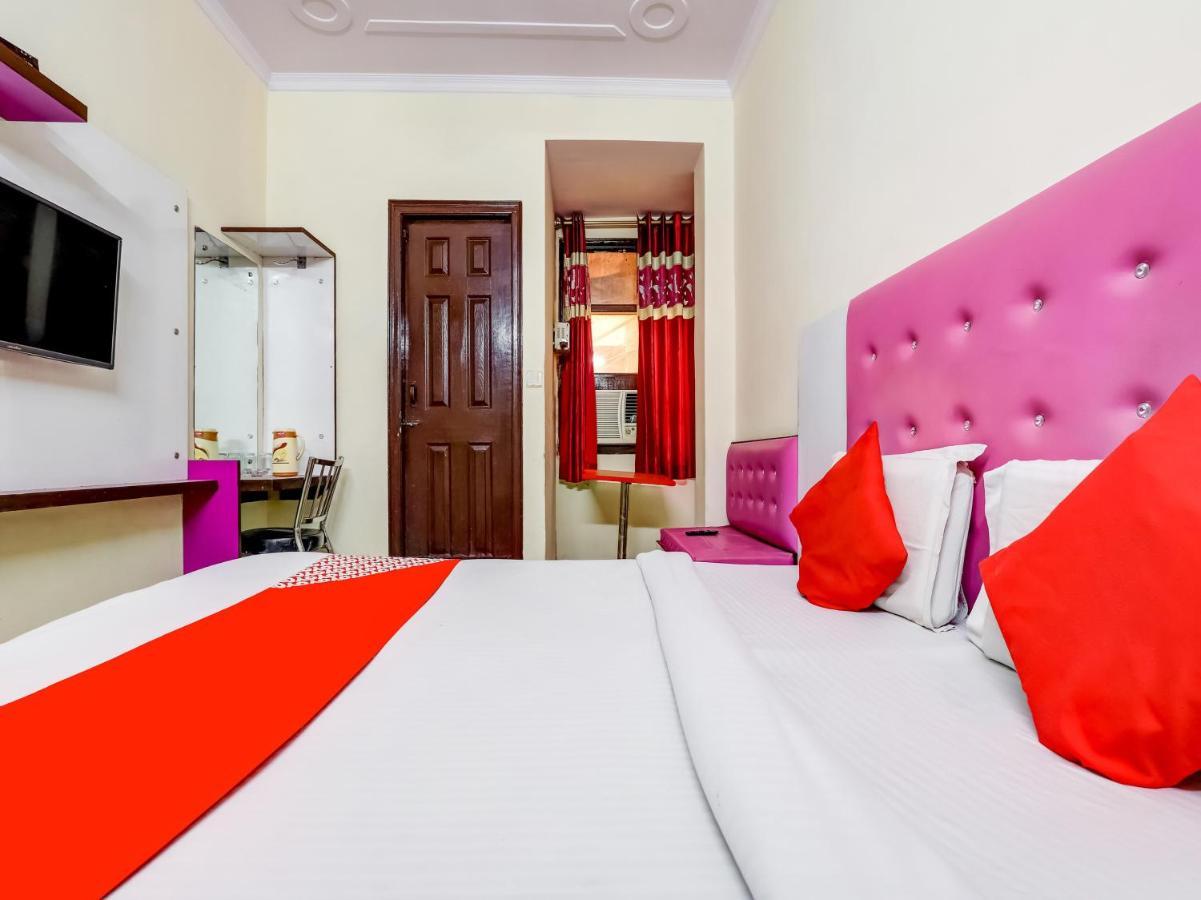 Oyo 75948 Hotel Tushar Continental 新德里 外观 照片