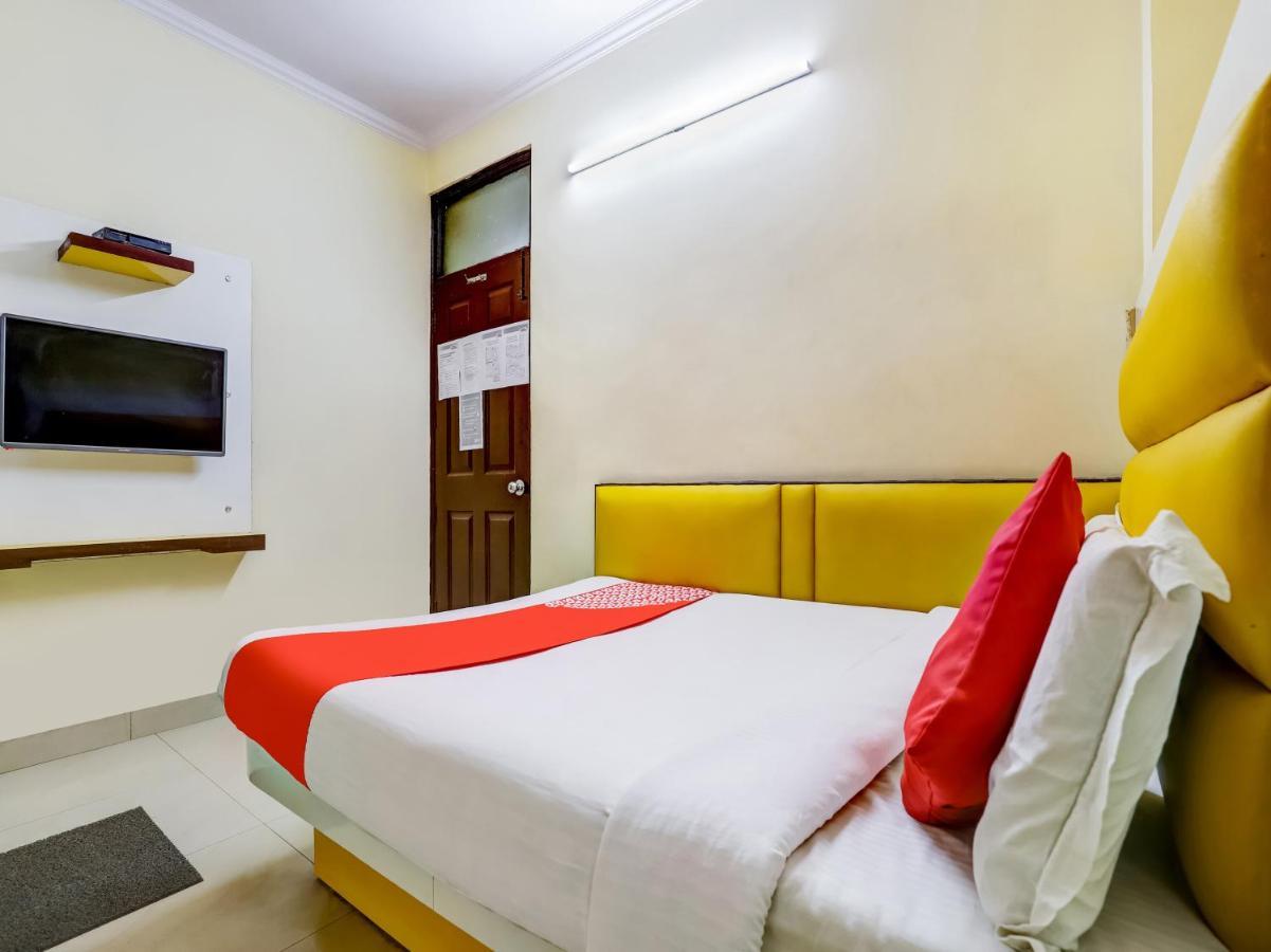 Oyo 75948 Hotel Tushar Continental 新德里 外观 照片